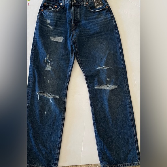 Levi’s 501 ‘90s Mid Rise Relaxed Through The Hip And Thigh Straight Leg Jeans - Picture 3 of 10